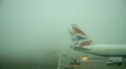 заради мъгла отмениха полета летище хийтроу
