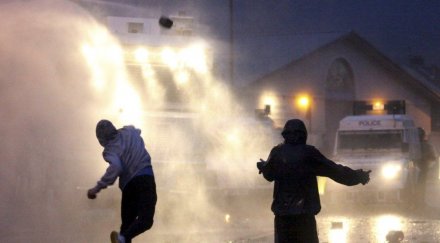 подпалиха патрулка белфаст