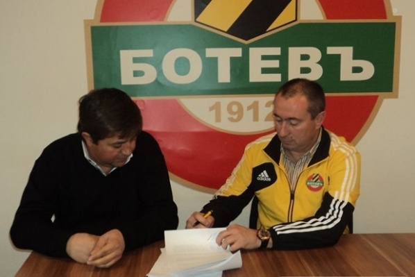 Мъри Стоилов: Искам Ботев (Пд) да играе в Европа!