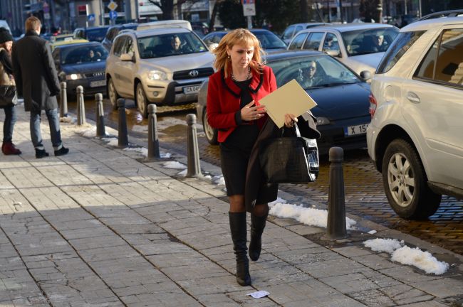 Диана Ковачева пред ПИК: Не водя война с вицепрезиденти