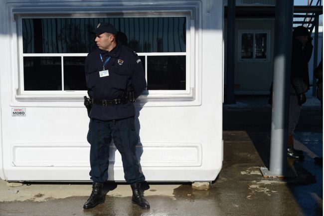 Полицаи забранили мирно шествие в Република Сръбска