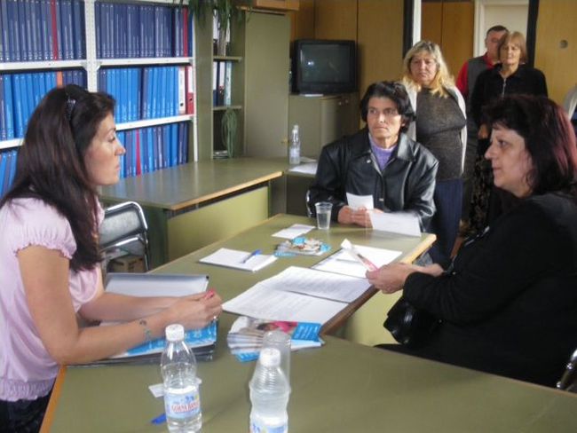 Фирмите трудно намират служители въпреки безработицата