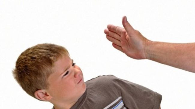 Глобиха със 150 лева баща, шамаросал третокласник