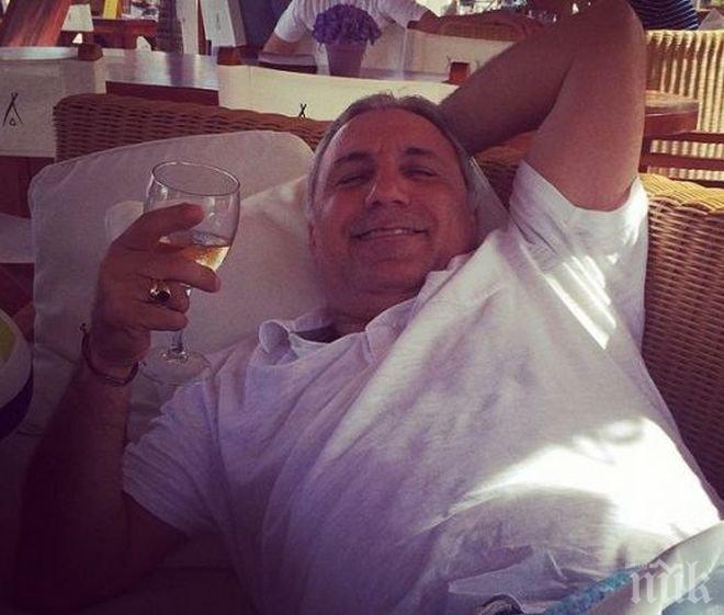 Стоичков прописа на английски, Камата се излежава с чаша бяло вино (снимки)