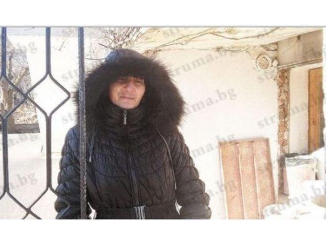 Ограбената данъчна целувала ръцете на нападателите си