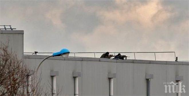 Извънредно в ПИК! Убиха двамата терористи от Париж! Похитителят на магазина също е разстрелян (обновена)