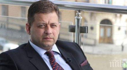 бивш служител нсо посещението джон кери нас знак русия