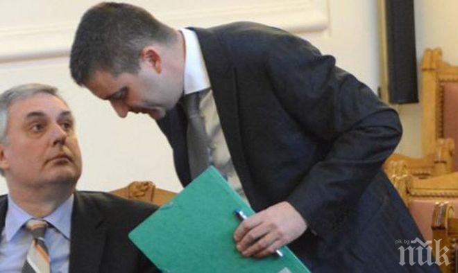 Бойко заръчал на Калфин и Горанов да се разберат за реформата с осигуровките 