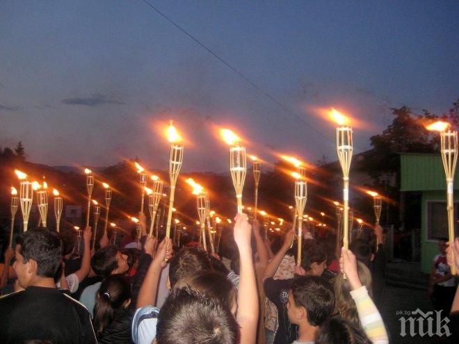 Около 100 000 души взеха участие в демонстрации срещу ислямофобията в Германия