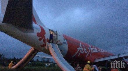 възобновиха издирването отломките самолета airasia