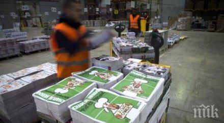 огромни опашки париж днешния брой шарли ебдо