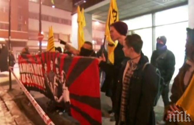 Близо 200 души излязоха на антиислямска демонстрация в Норвегия 
