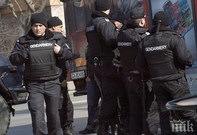 Спецакция в трасето на властта в Бояна!  Маскирани жандармеристи блокираха отсечка на беловодски път