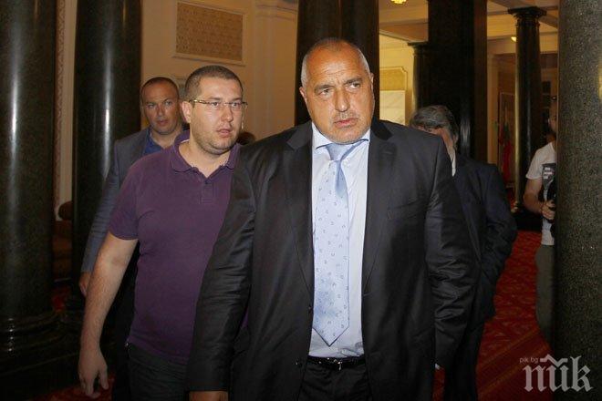 Директорът на пресцентъра на ГЕРБ Никола Николов: Хората трябва да се научат да защитават мнението си и да държат сметка на политиците