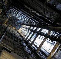 Трагичен инцидент в столицата! Мъж падна в асансьорна шахта от 14-ия етаж, загина на място (обновена)
