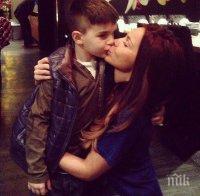 Наследникът на Валери Божинов му е одрал кожата, Алисия беснее