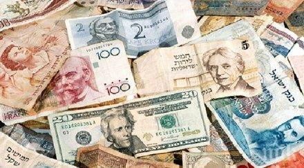 две банки гърция фалит искат заеми