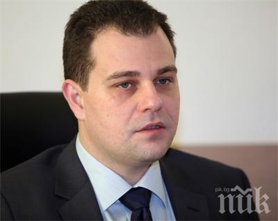 Скандално! Властта настоява да махне доживотния затвор