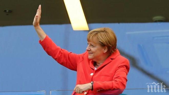 Ангела Меркел с грандиозен гаф по време на реч! (видео)