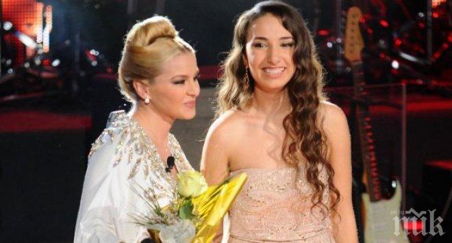 Победителката от Гласът на България продава наградата си! Ще учи в чужбина