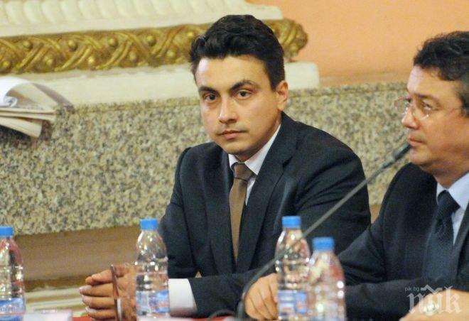 Шок! Червеният евродепутат „Любимец 15”: Доброволчеството не е характерно за демокрацията