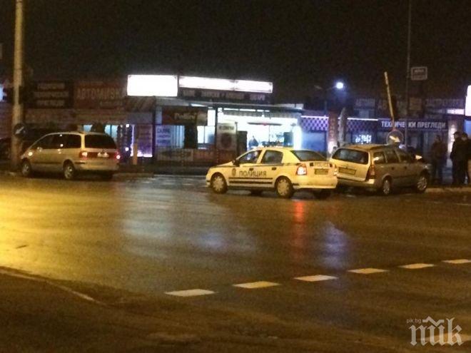 Първо в ПИК! Двойна катастрофа в столицата (снимки)