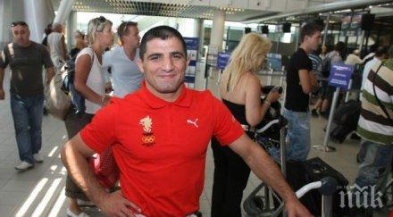 армен назарян направи открита тренировка американските борци