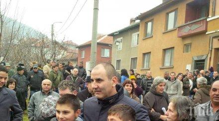 цветан цветанов уважи деня мъжеството перущица снимки