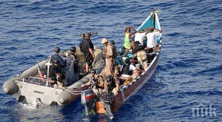 морски военни гана арестуваха осем пирати нападение кораб