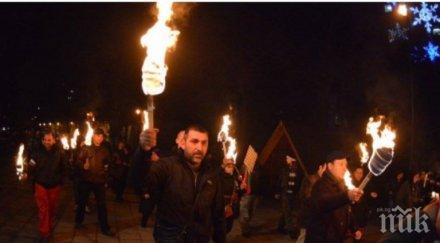 варненци вдигнаха факелно шествие терора снимки