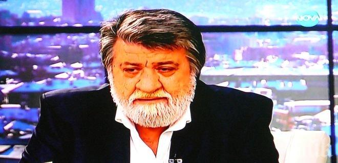 Вежди Рашидов цитира любовни стихотворения в ефир за съпругата си