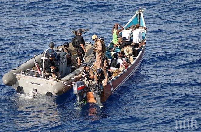 Морски военни на Гана арестуваха осем пирати след нападение на кораб