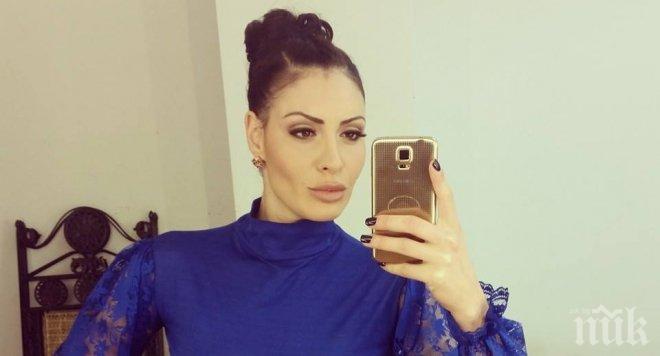 Супер скандал! Черната Златка побесня заради семейството си, пожела разстрел за български журналисти като този в Шарли ебдо Супер скандал! Черната Златка побесня заради семейството си, пожела разстрел за български журналисти като този в Шарли ебдо