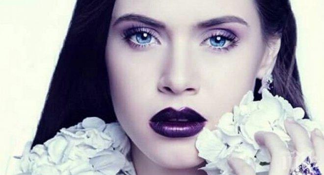 Горещо! Куини на Благо се съблече за провокативна фотосесия