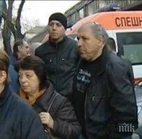 Спешните медици скочиха в защита на министър Петър Москов! Бити на работа лекари: Гледаме по-бързо да бягаме!