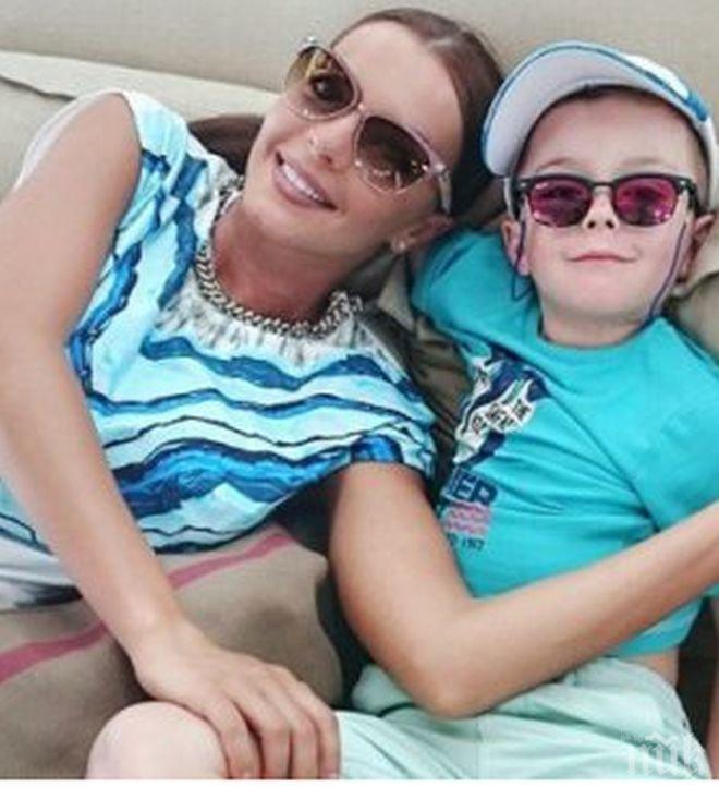 Синът на Галена тръгва по пътя на майка си - ще става музикант (снимка)