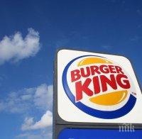 Късметлийка! Жена си купи сандвич от 