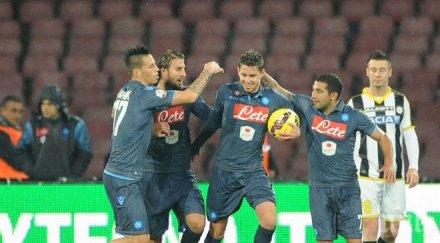 наполи продължава защитата трофея драма удинезе