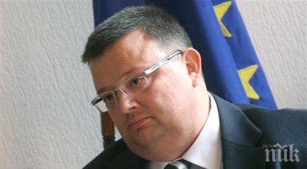 цацаров подхваща търновска дискотека побой клиент