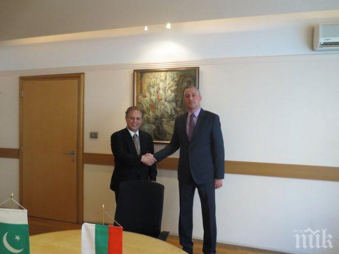 Пакистан иска да се създаде търговски инкубатор в Бургас