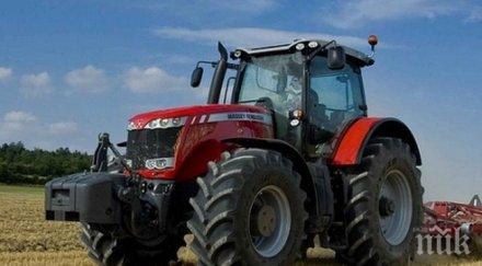 крадци отпрашиха два трактора