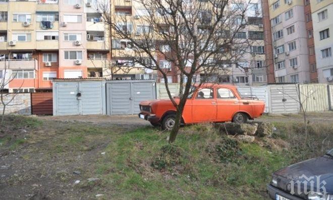Нов паркинг, модерно осветление и зелени площи заменят 100 незаконни гаража в бургаския„Меден рудник“