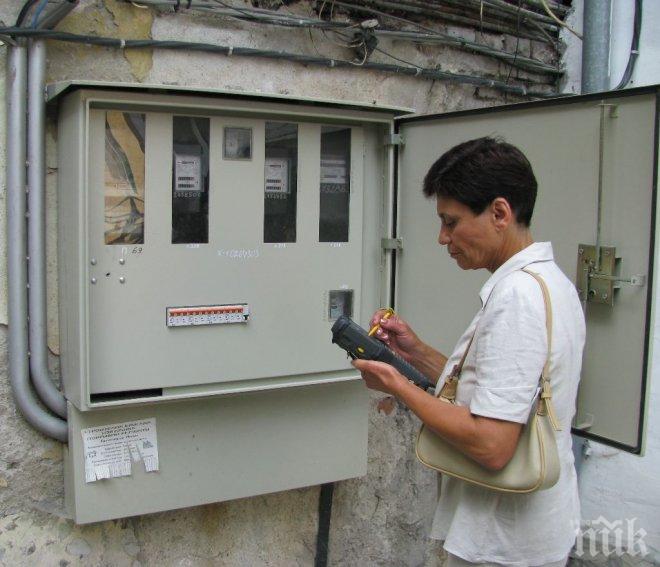 Проверяват уредите за отчитане на ток