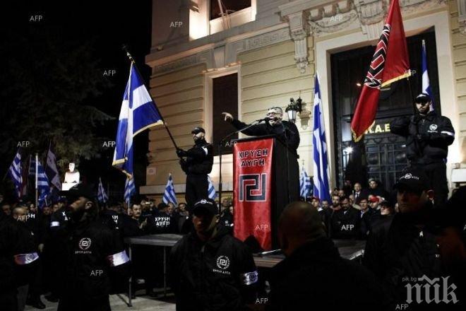 В Атина хора се събират на митинг пред изборния център на партия Сириза