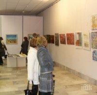 Галерия експериментира с фалшиви картини