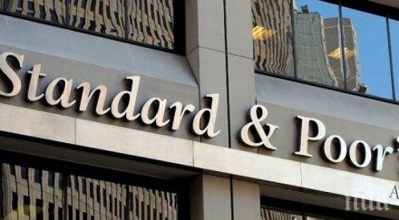 стандарт енд пуърс понижи рейтинга гърция заради новото правителство