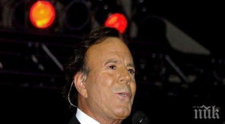 хулио иглесиас отново пее нас