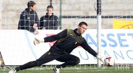 ботев продава стаховяк русия