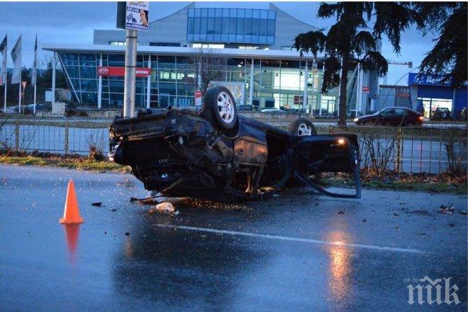 Бруталната катастрофа затапи входа на Варна (снимки)