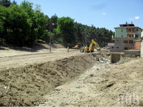 Детски площадки, паркинги и подлез строят на мястото на аспаруховските дерета
